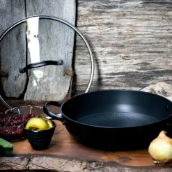 Satake Kastruller-Traktörpanna Lättviktig Gjutjärn Med Non-stick Beläggning Ø26 cm,