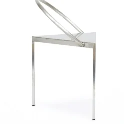 Triangolo Stol, Stål