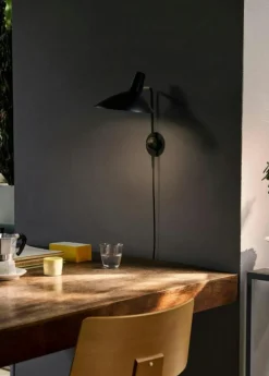 Tripod HM12 Vägglampa, Mattvit