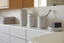 Ume Tandborstmugg, Eucalytus