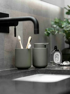 Ume Tandborstmugg, Eucalytus