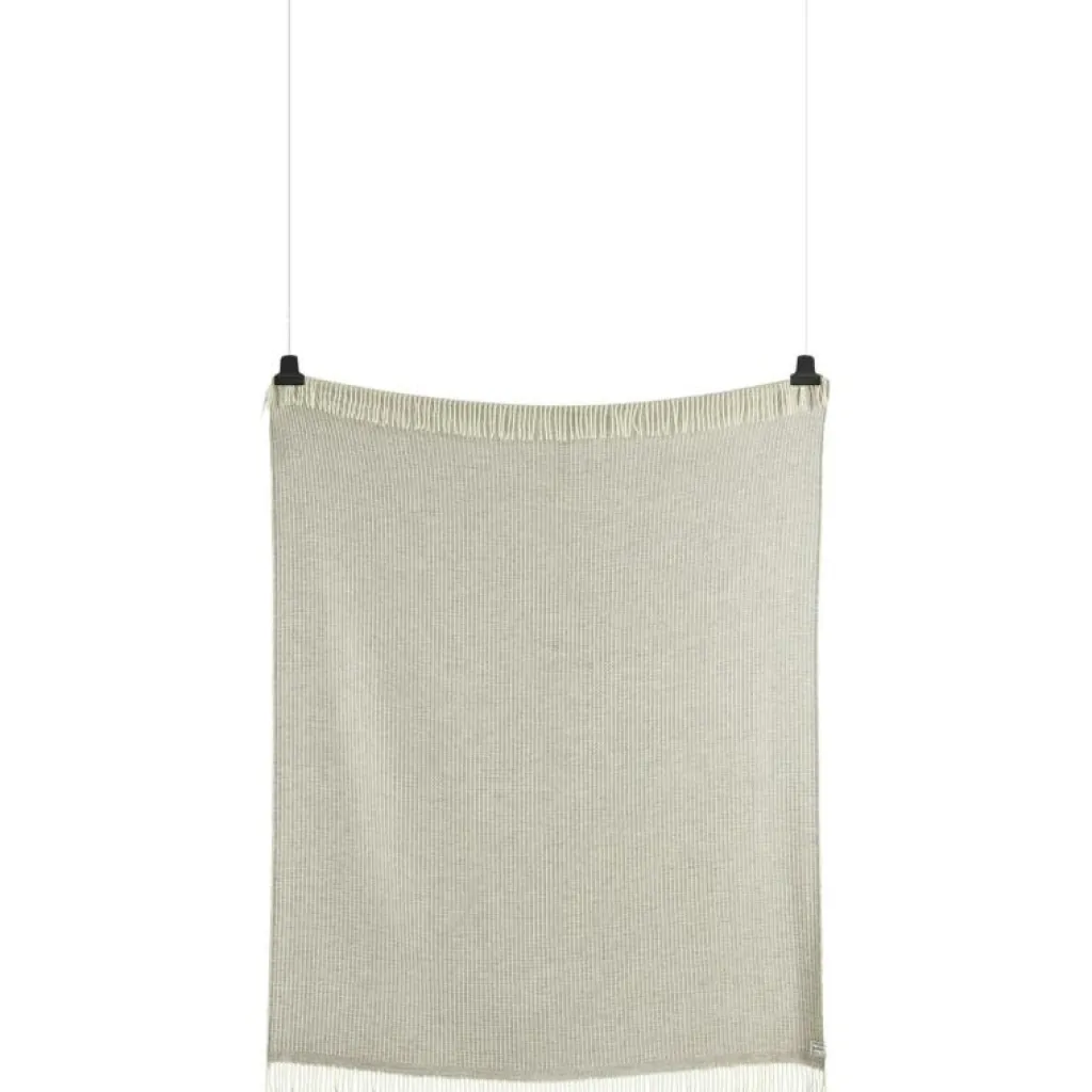 Røros Tweed Plädar & Filtar-Vega Pläd 150x210 cm, Svart