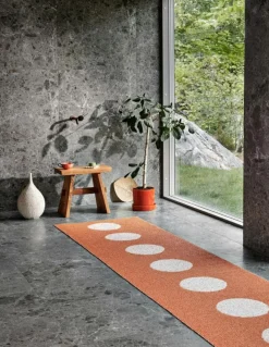 Pappelina Utomhusmattor & Balkongmattor|Plastmattor-Vera Pop Matta 70x280 cm, Mustard / Pale Yellow