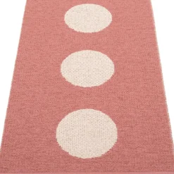 Pappelina Utomhusmattor & Balkongmattor|Plastmattor-Vera Pop Matta 70x280 cm, Mustard / Pale Yellow