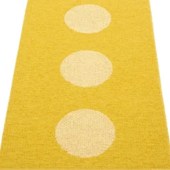 Pappelina Utomhusmattor & Balkongmattor|Plastmattor-Vera Pop Matta 70x280 cm, Mustard / Pale Yellow