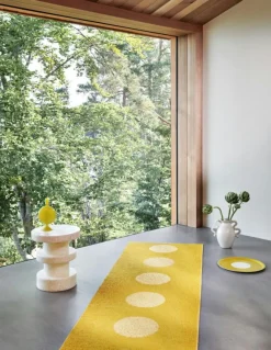 Pappelina Utomhusmattor & Balkongmattor|Plastmattor-Vera Pop Matta 70x280 cm, Mustard / Pale Yellow