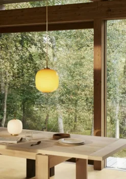 Louis Poulsen Portabla Lampor|Portabla Lampor-VL 45 Radiohus Bordslampa Portabel, Mässing / Glossy White