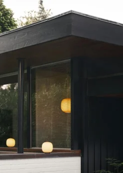 Louis Poulsen Portabla Lampor|Portabla Lampor-VL 45 Radiohus Bordslampa Portabel, Mässing / Glossy White