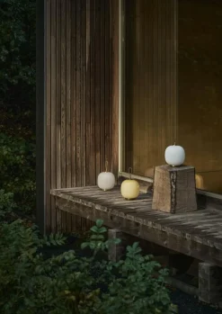 Louis Poulsen Portabla Lampor|Portabla Lampor-VL 45 Radiohus Bordslampa Portabel, Mässing / Glossy White