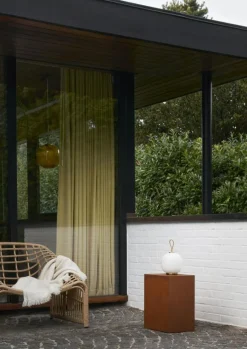 Louis Poulsen Portabla Lampor|Portabla Lampor-VL 45 Radiohus Bordslampa Portabel, Mässing / Glossy White