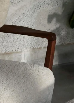 Wulff ATD2 Loungefåtölj + Fotpall, Ek/Sheepskin Moonlight