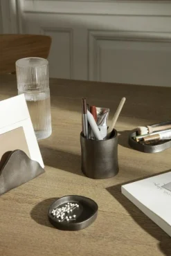 Ferm Living Brickor-Yama Bricka Blackened Aluminium 8,9x8,3 cm